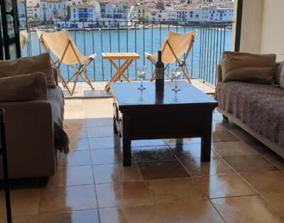 Casa a primera línea de mar en Cadaqués